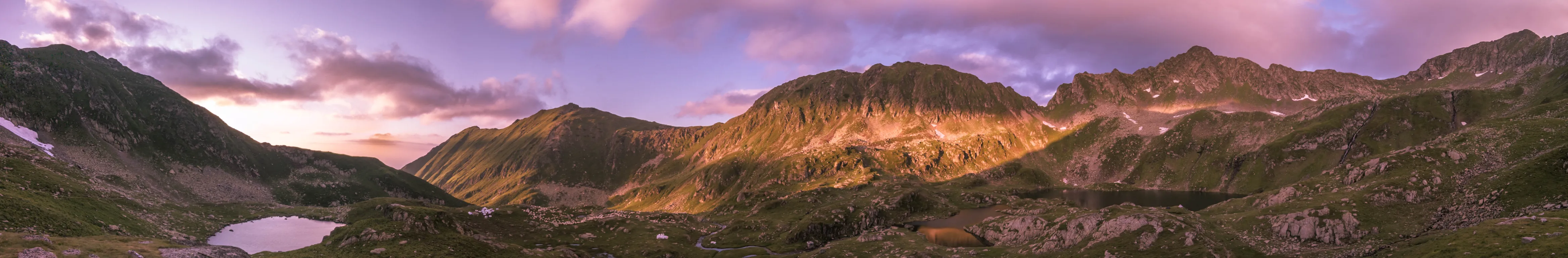 Muntii Fagaras, Cabana Podragu
