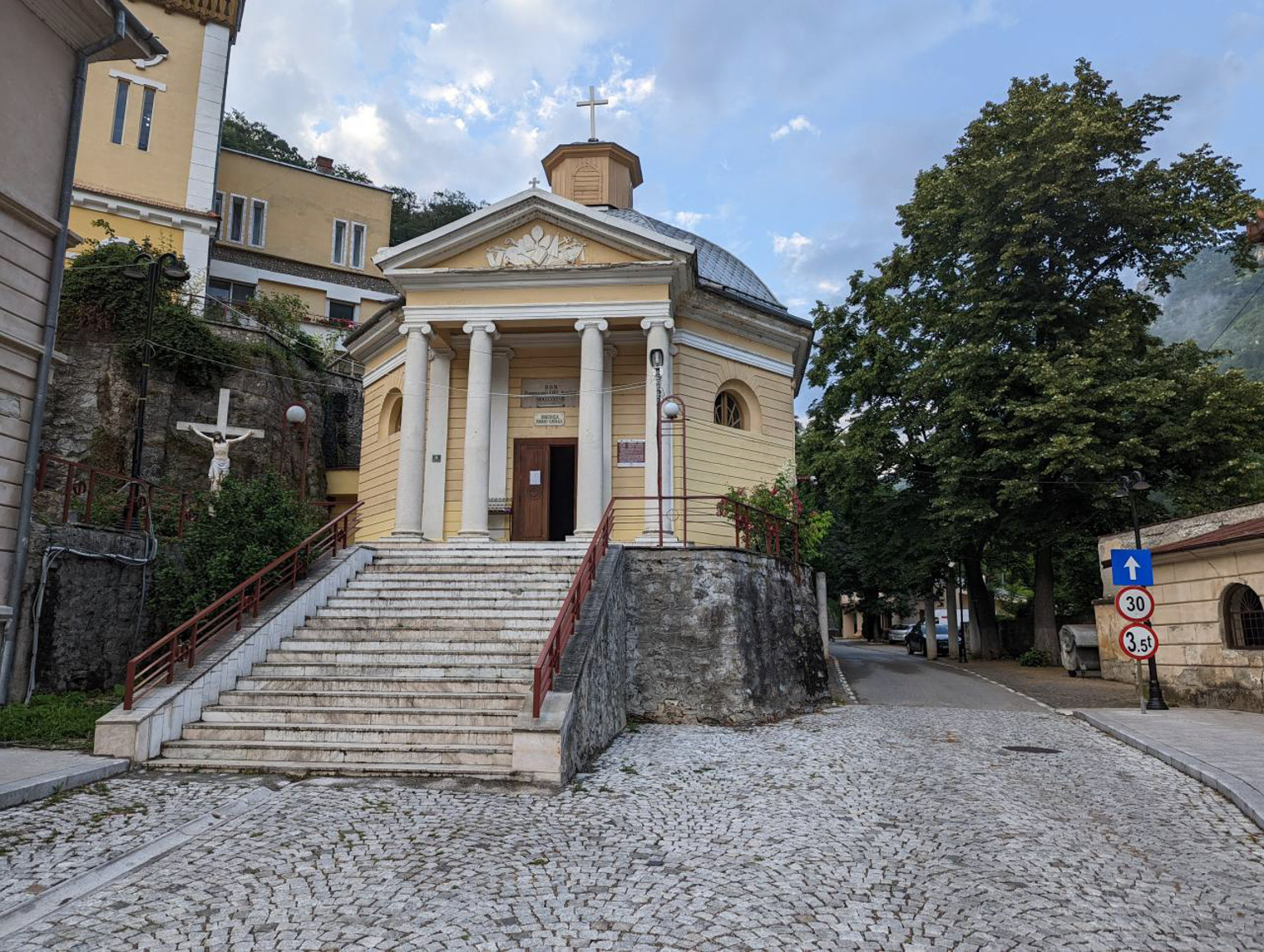Biserica Romano-Catolică